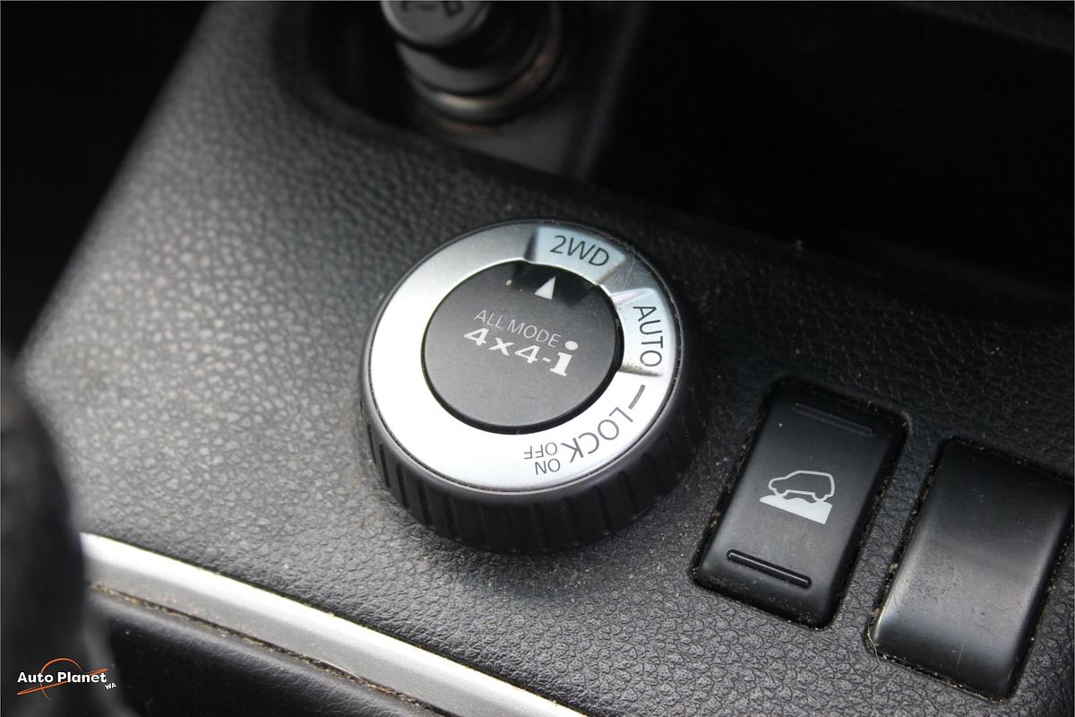 2011 Nissan X-TRAIL ST T31