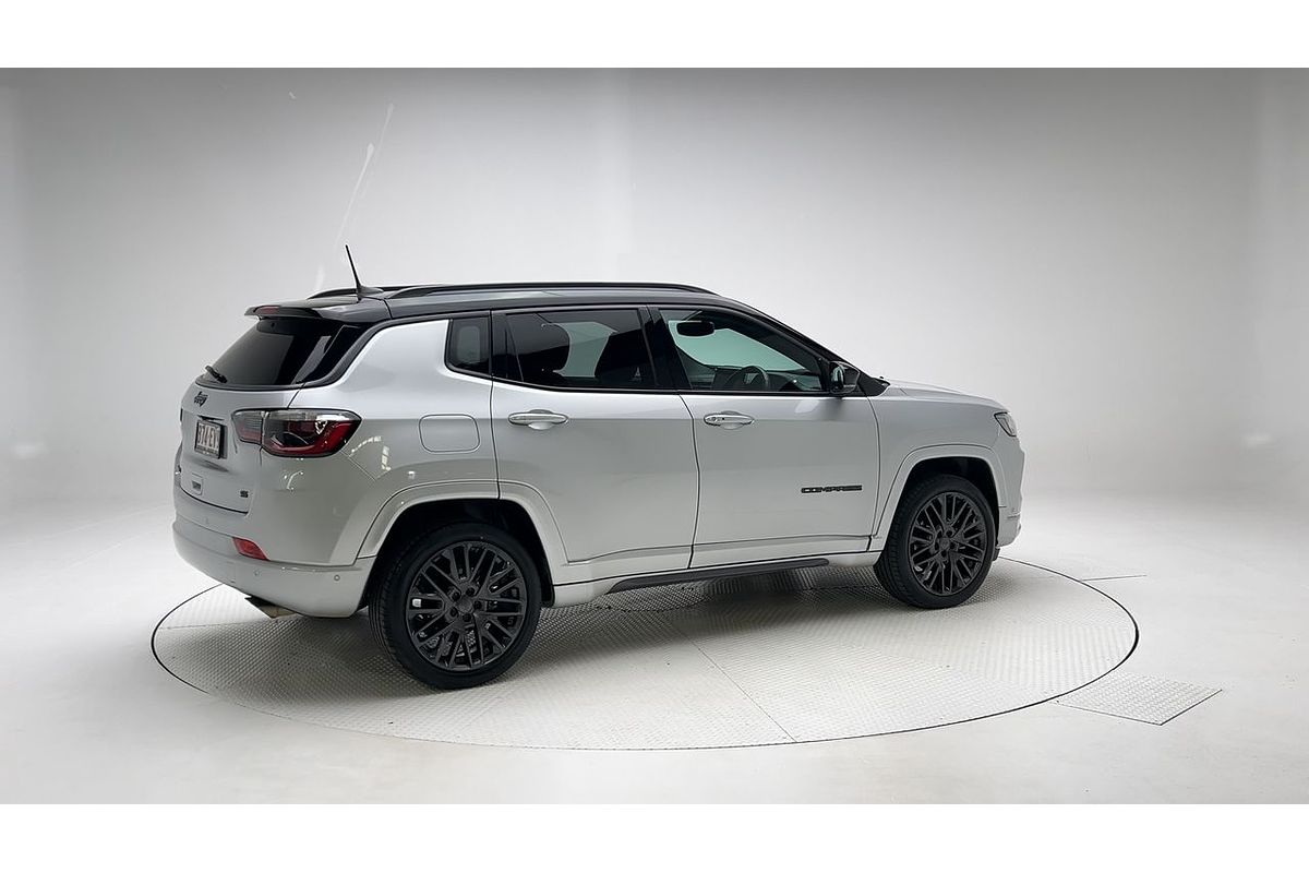 2022 Jeep Compass S-Limited M6