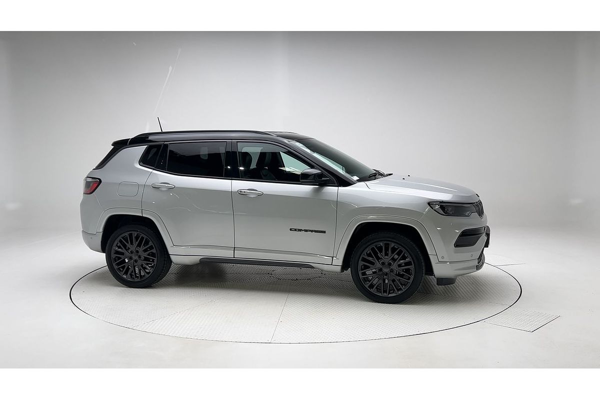 2022 Jeep Compass S-Limited M6