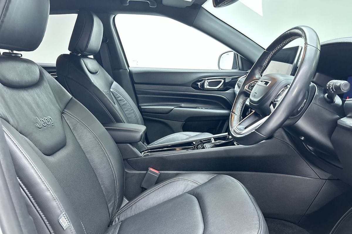 2022 Jeep Compass S-Limited M6
