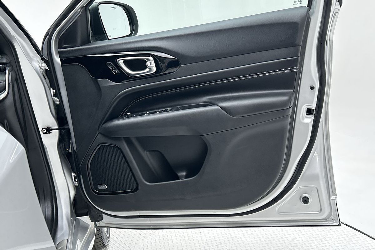 2022 Jeep Compass S-Limited M6