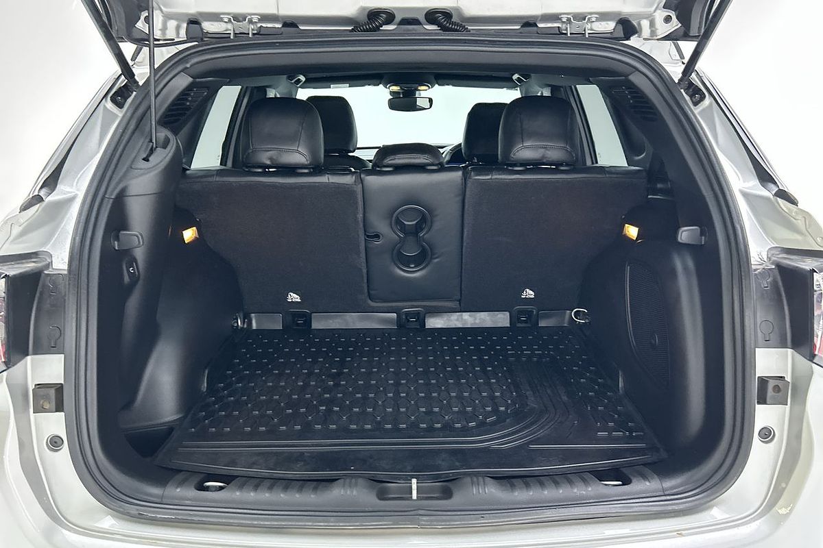 2022 Jeep Compass S-Limited M6