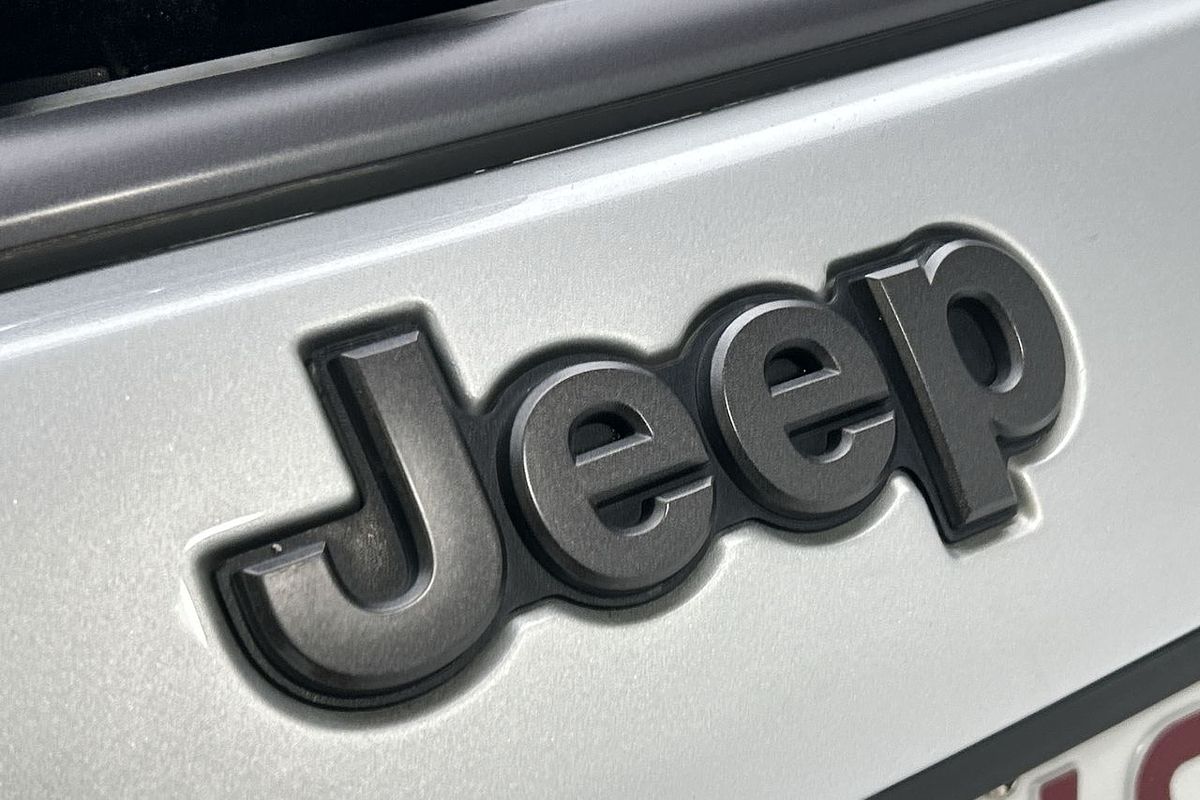 2022 Jeep Compass S-Limited M6
