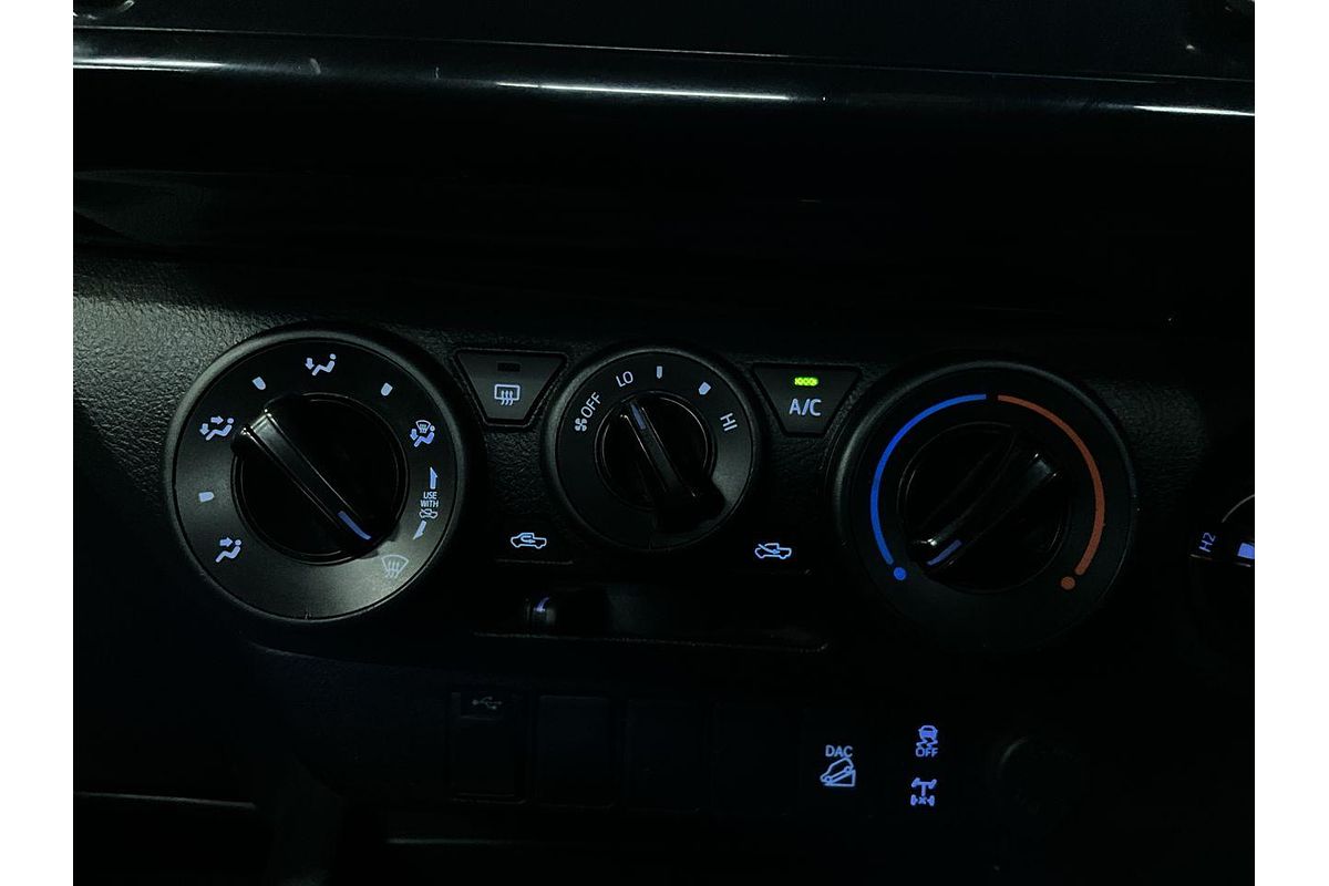 2020 Toyota Hilux SR GUN126R 4X4