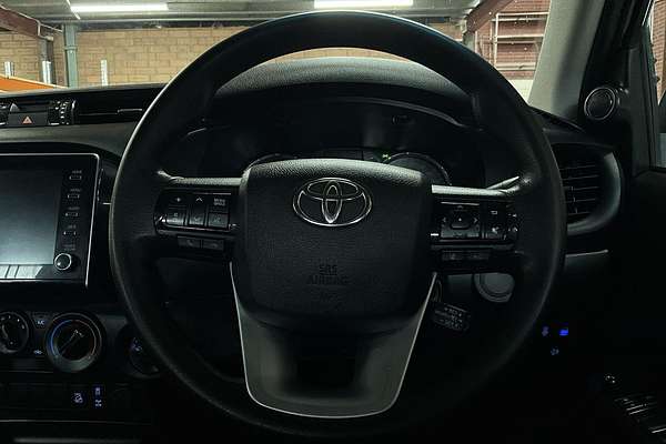 2020 Toyota Hilux SR GUN126R 4X4