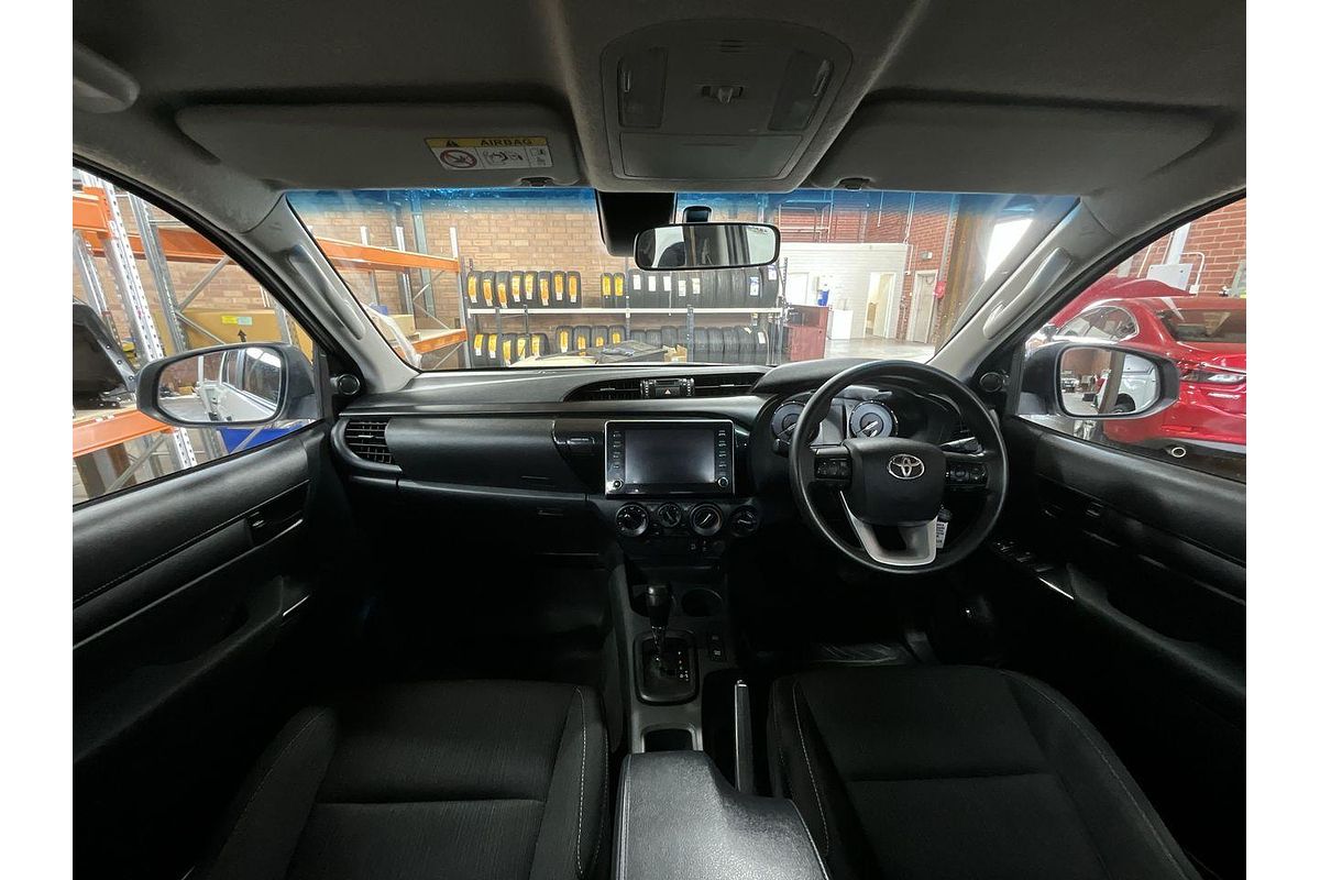 2020 Toyota Hilux SR GUN126R 4X4