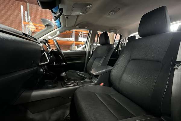 2020 Toyota Hilux SR GUN126R 4X4