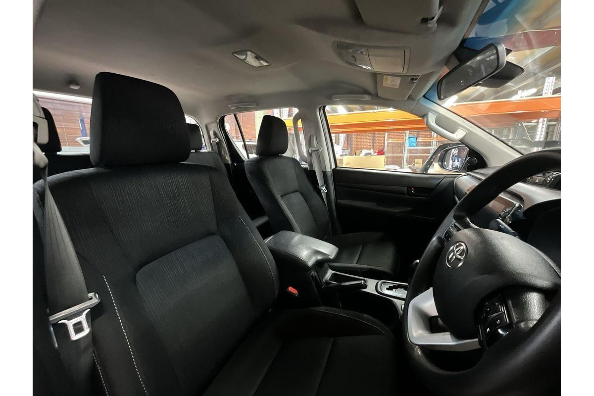 2020 Toyota Hilux SR GUN126R 4X4