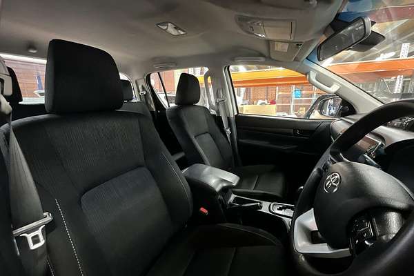 2020 Toyota Hilux SR GUN126R 4X4