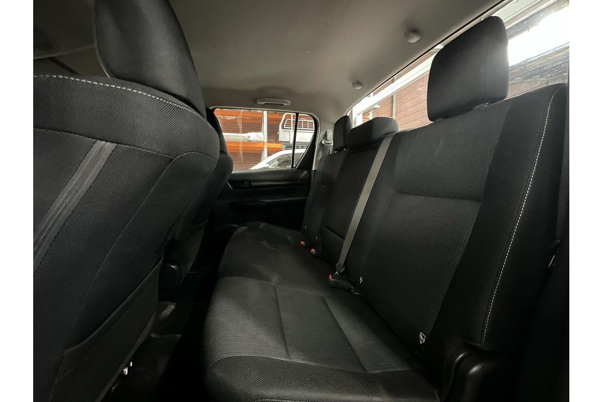 2020 Toyota Hilux SR GUN126R 4X4