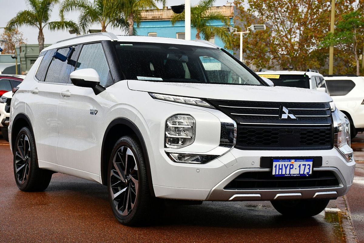 2023 Mitsubishi Outlander PHEV Exceed ZM