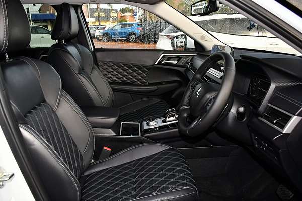 2023 Mitsubishi Outlander PHEV Exceed ZM