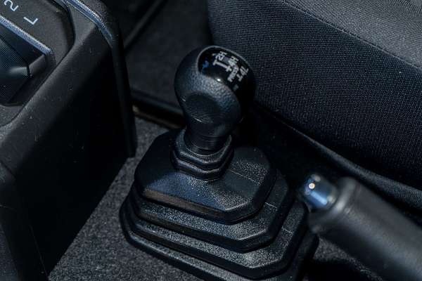 2022 Suzuki Jimny GLX GJ