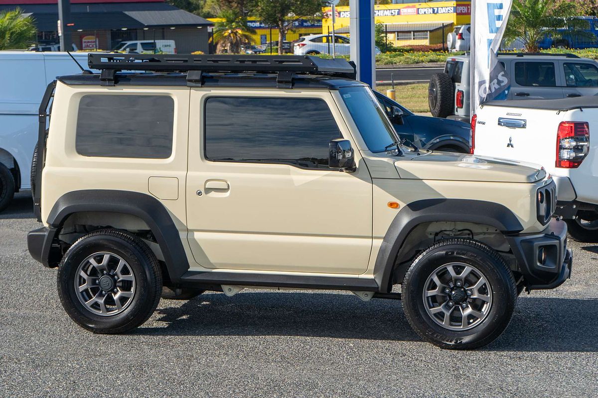 2022 Suzuki Jimny GLX GJ