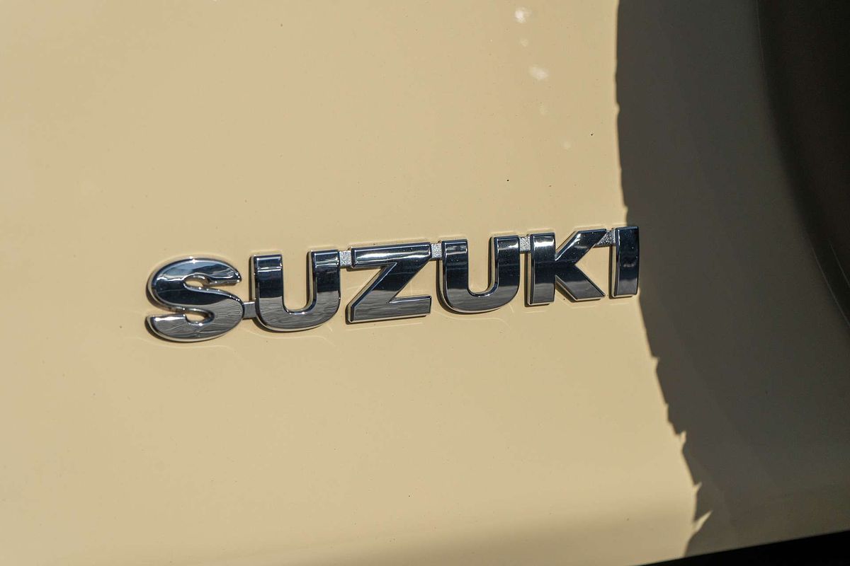 2022 Suzuki Jimny GLX GJ