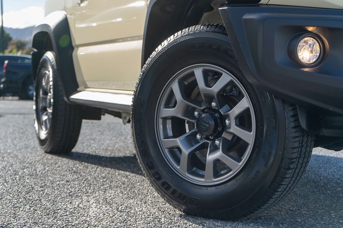 2022 Suzuki Jimny GLX GJ