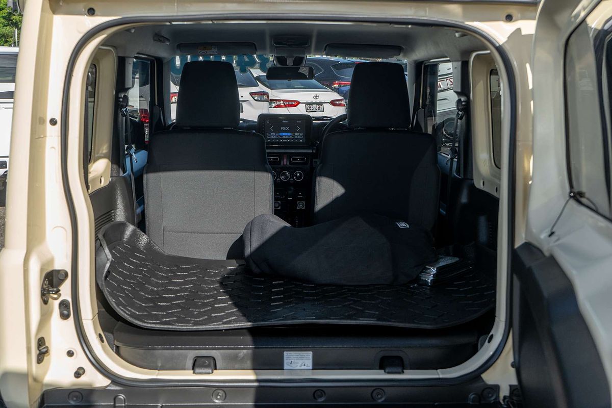 2022 Suzuki Jimny GLX GJ