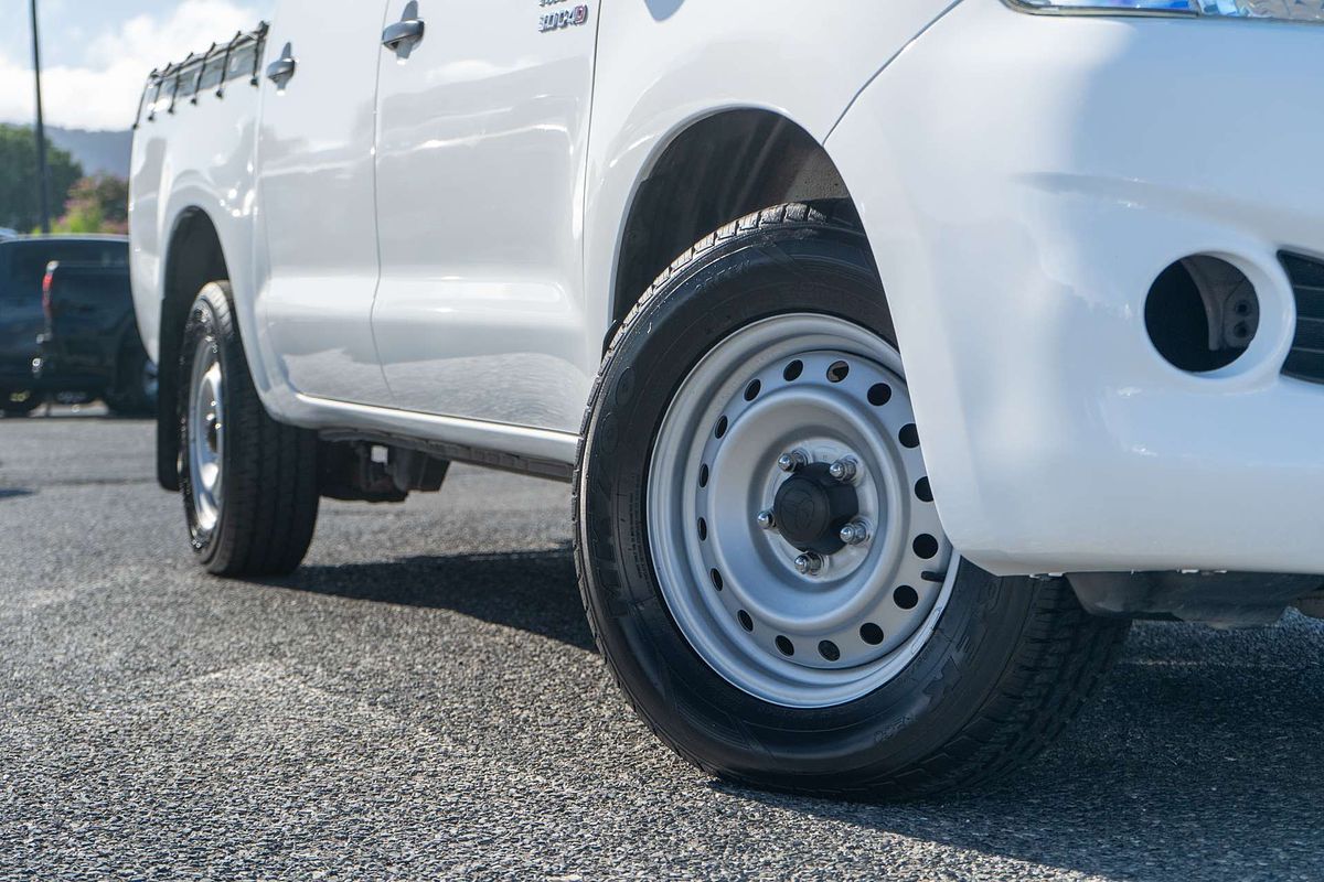 2013 Toyota Hilux SR KUN16R Rear Wheel Drive