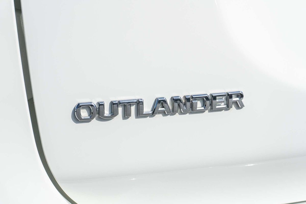 2014 Mitsubishi Outlander LS ZJ