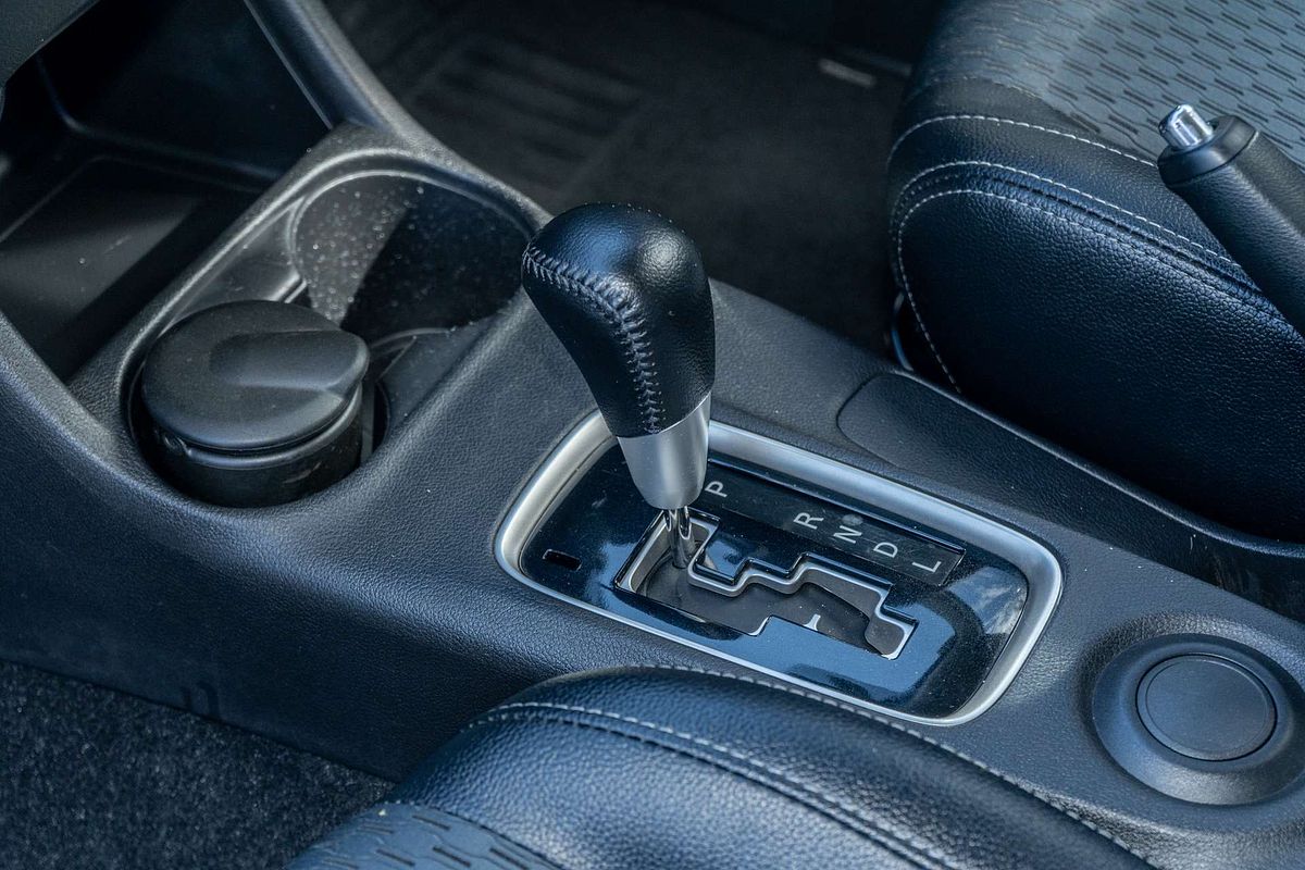2014 Mitsubishi Outlander LS ZJ