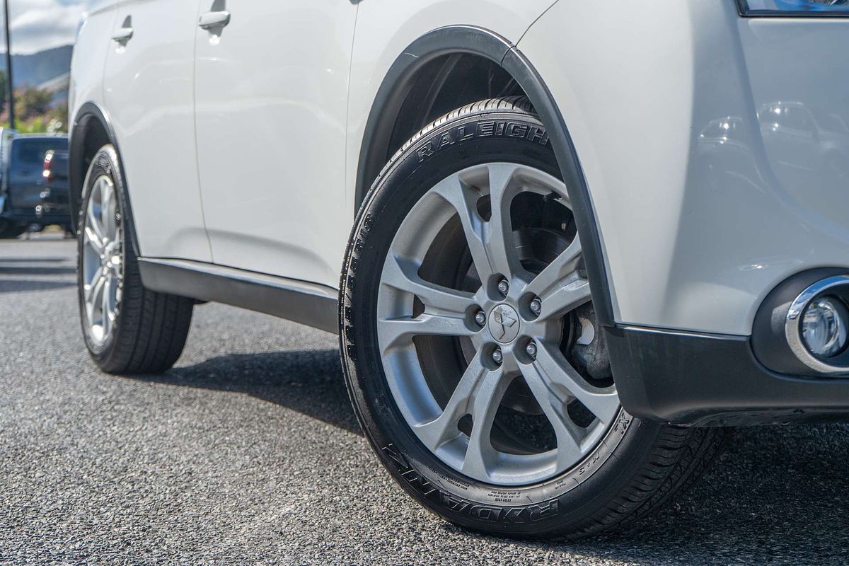 2014 Mitsubishi Outlander LS ZJ