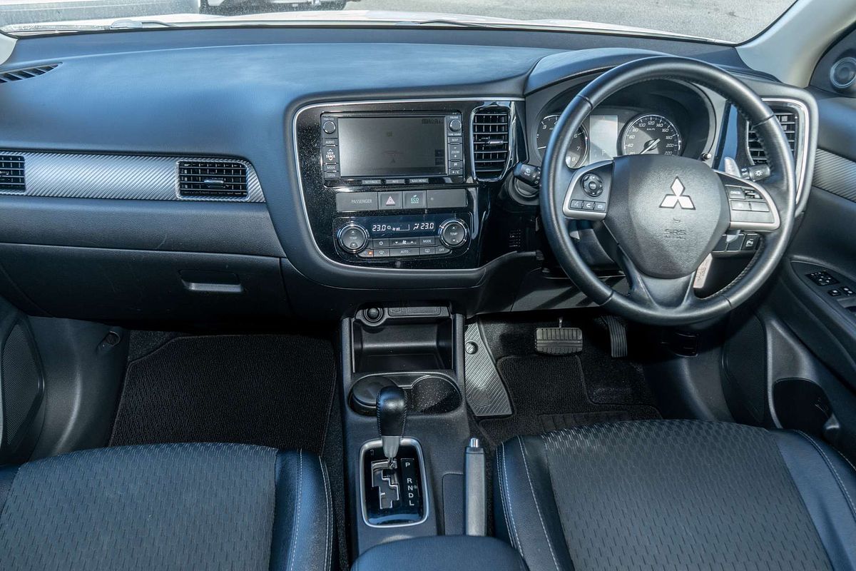 2014 Mitsubishi Outlander LS ZJ