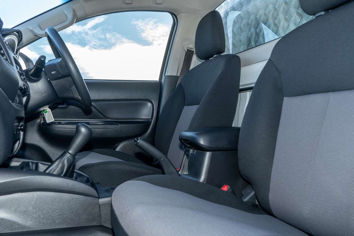 2022 Mitsubishi Triton GLX MR Rear Wheel Drive