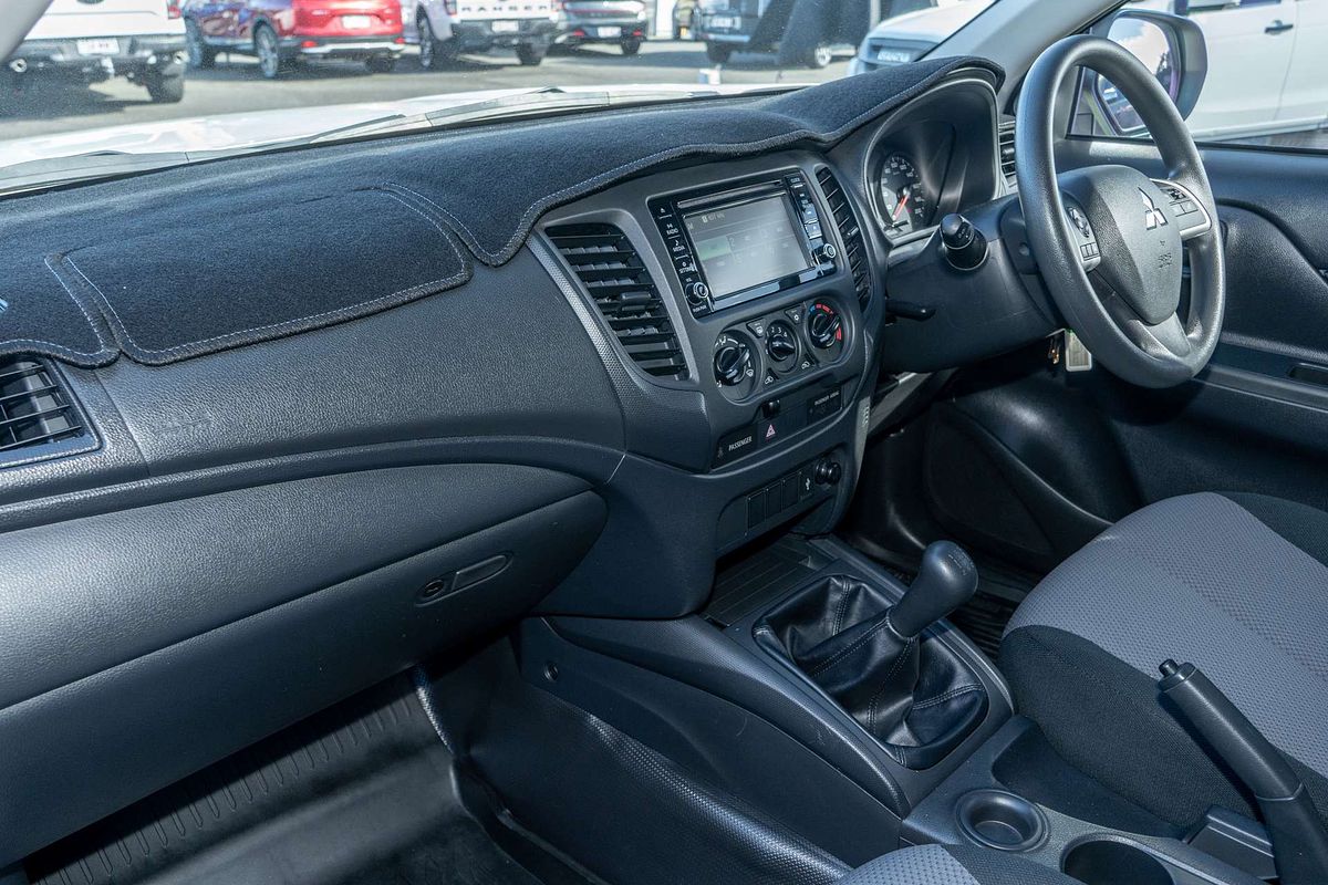 2022 Mitsubishi Triton GLX MR Rear Wheel Drive