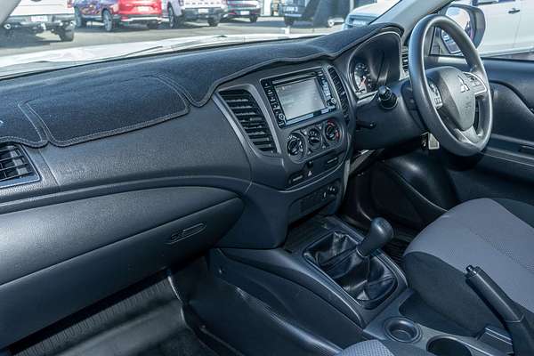 2022 Mitsubishi Triton GLX MR Rear Wheel Drive