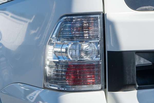 2017 Mitsubishi Pajero GLS NX