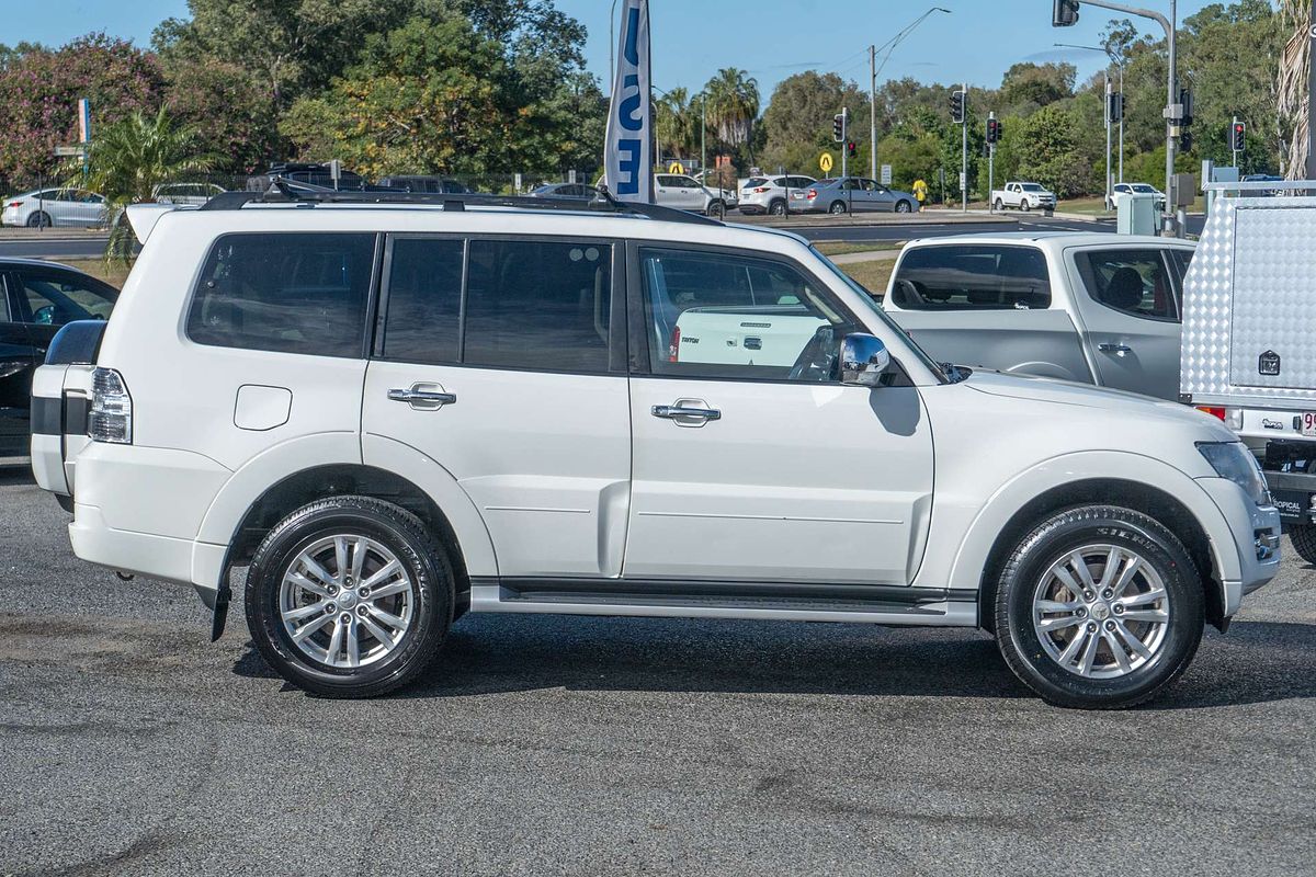 2017 Mitsubishi Pajero GLS NX