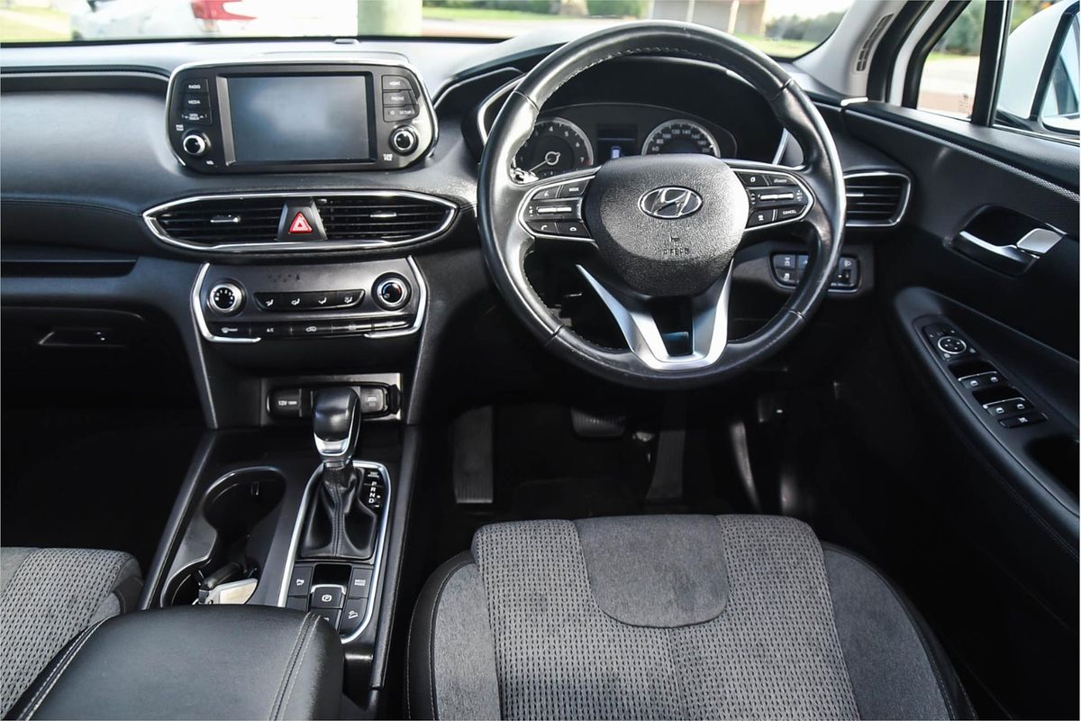 2020 Hyundai Santa Fe Active TM.2