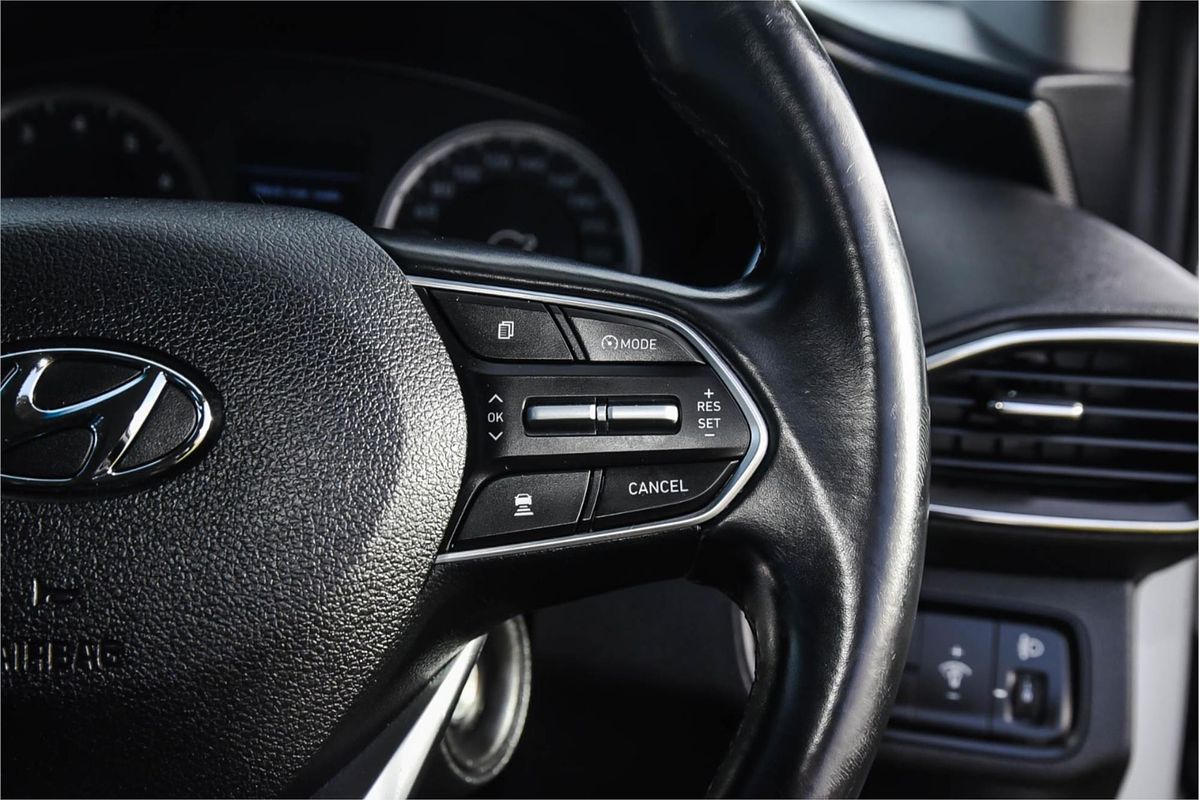 2020 Hyundai Santa Fe Active TM.2