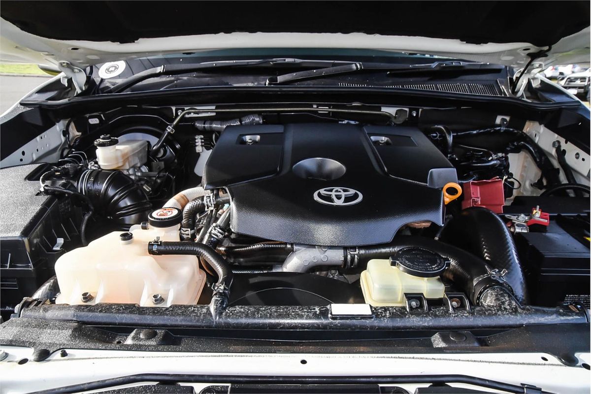2019 Toyota Hilux SR GUN126R 4X4