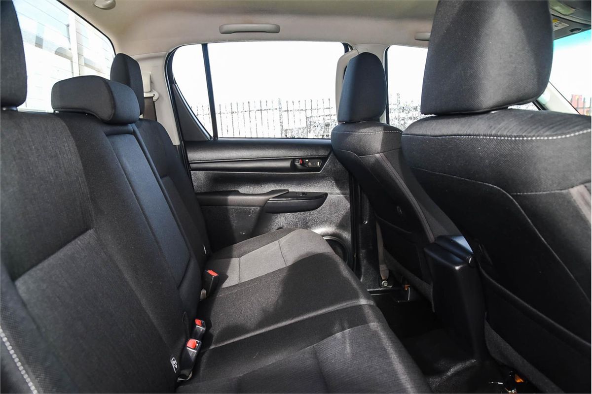2019 Toyota Hilux SR GUN126R 4X4