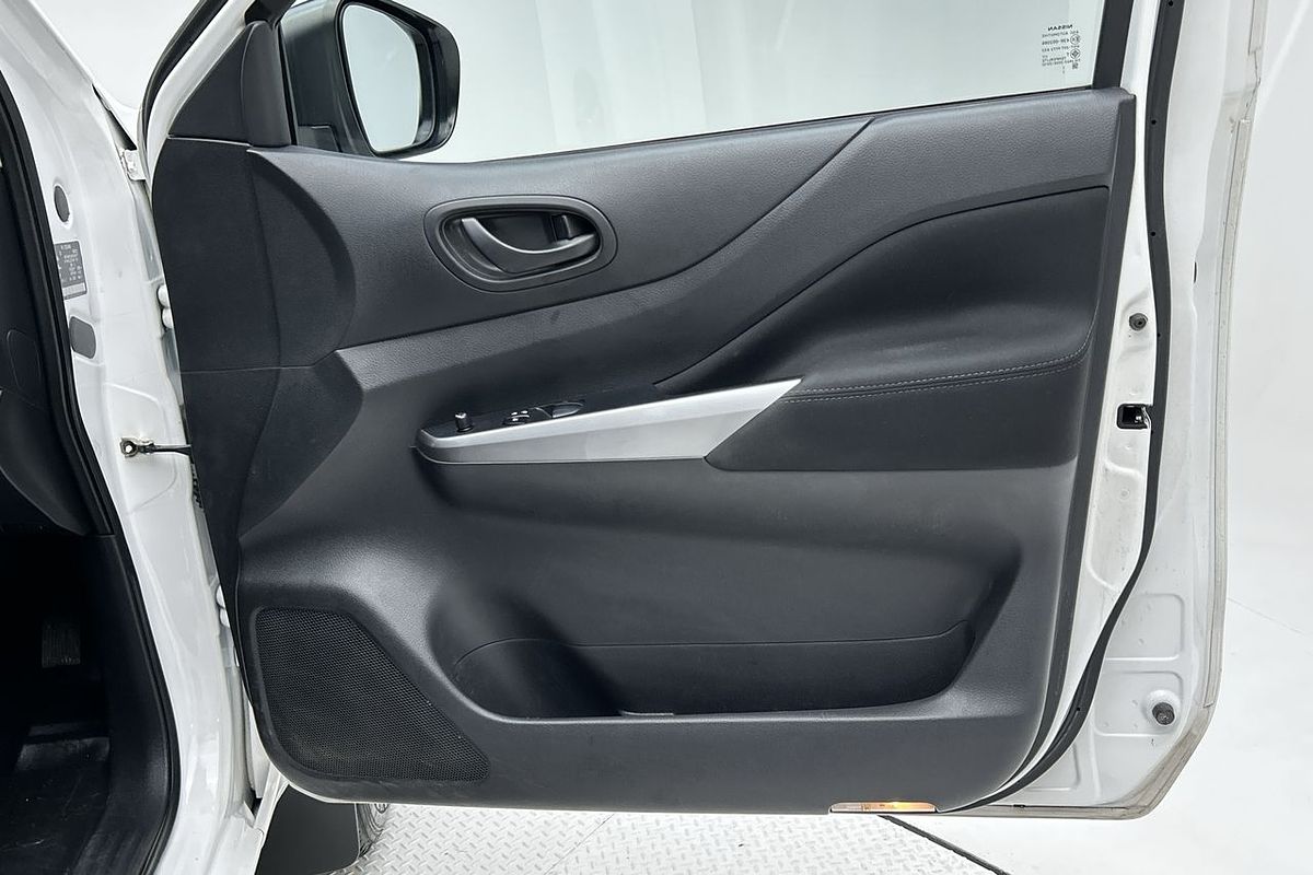 2021 Nissan Navara SL D23 Rear Wheel Drive