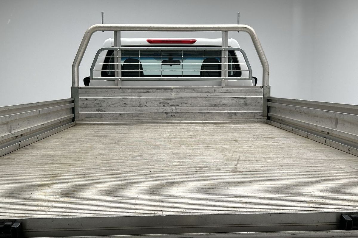 2021 Nissan Navara SL D23 Rear Wheel Drive
