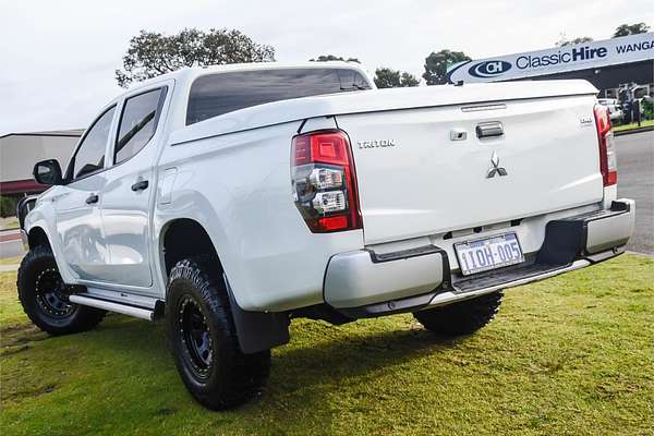2021 Mitsubishi Triton GLX MR 4X4