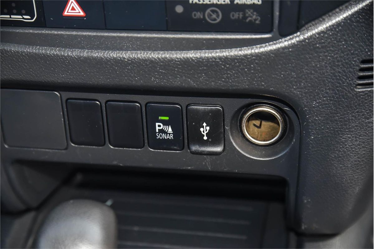 2021 Mitsubishi Triton GLX MR 4X4