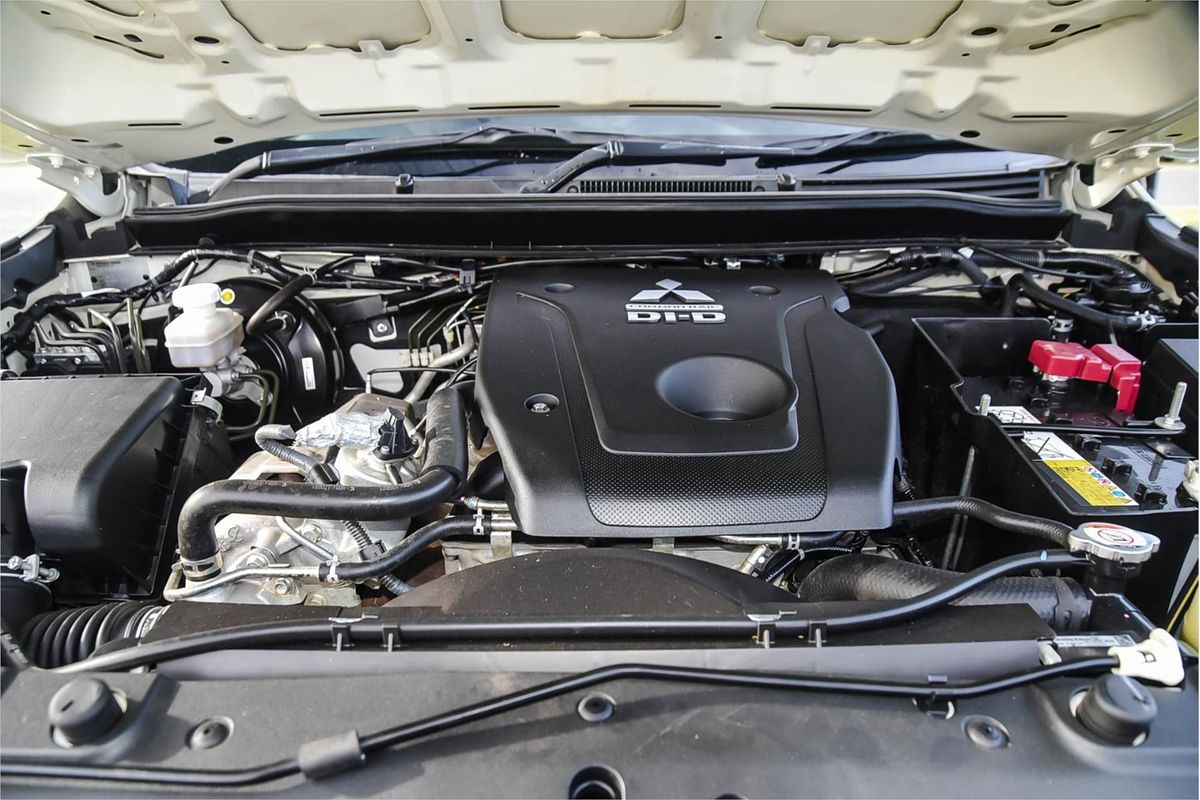 2021 Mitsubishi Triton GLX MR 4X4