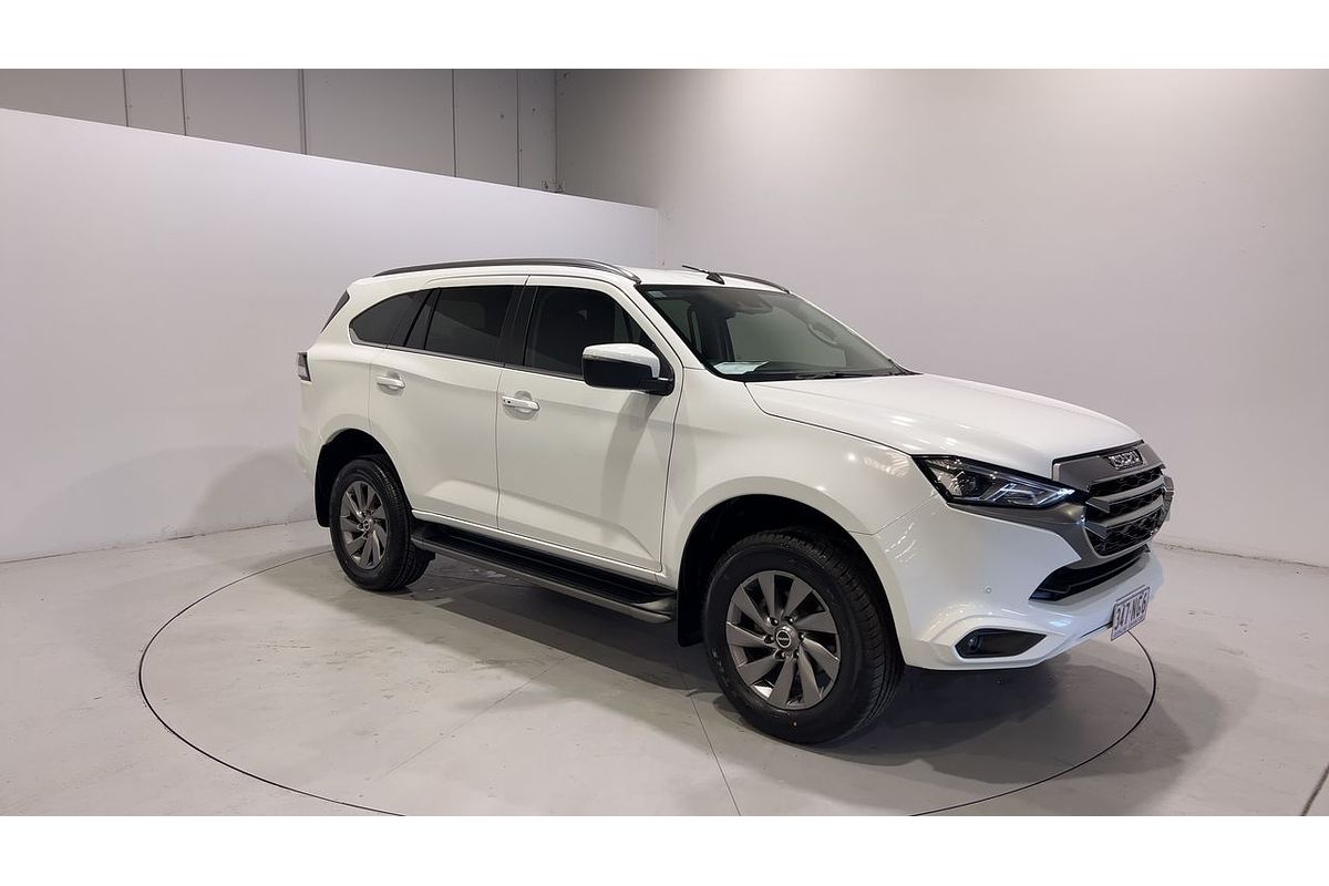 2022 Isuzu MU-X LS-U