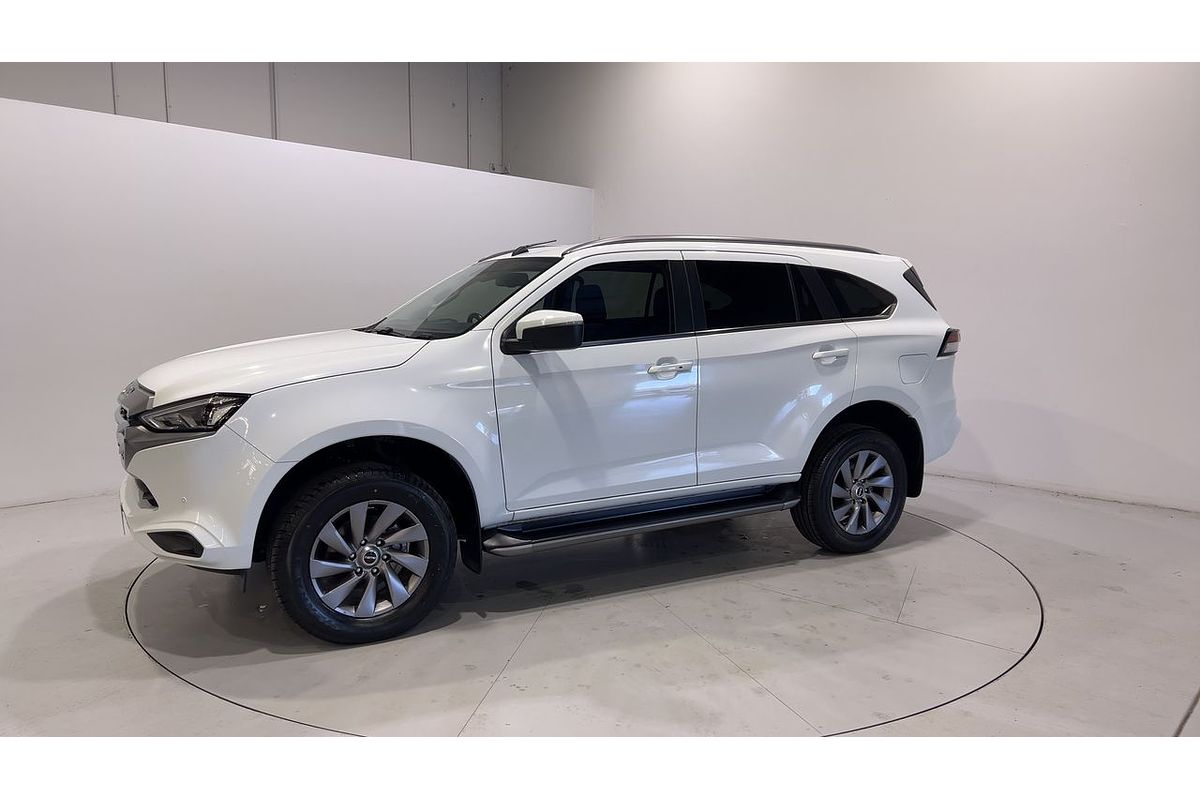 2022 Isuzu MU-X LS-U