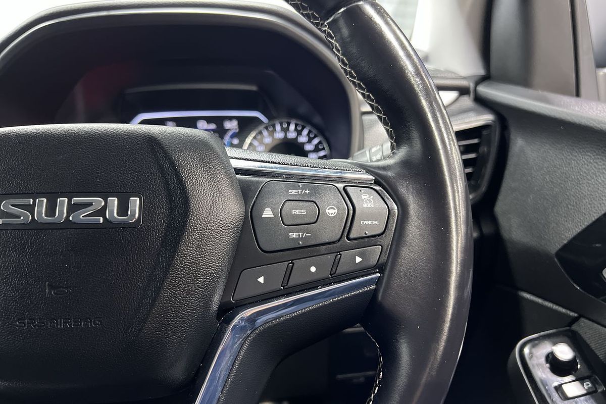 2022 Isuzu MU-X LS-U