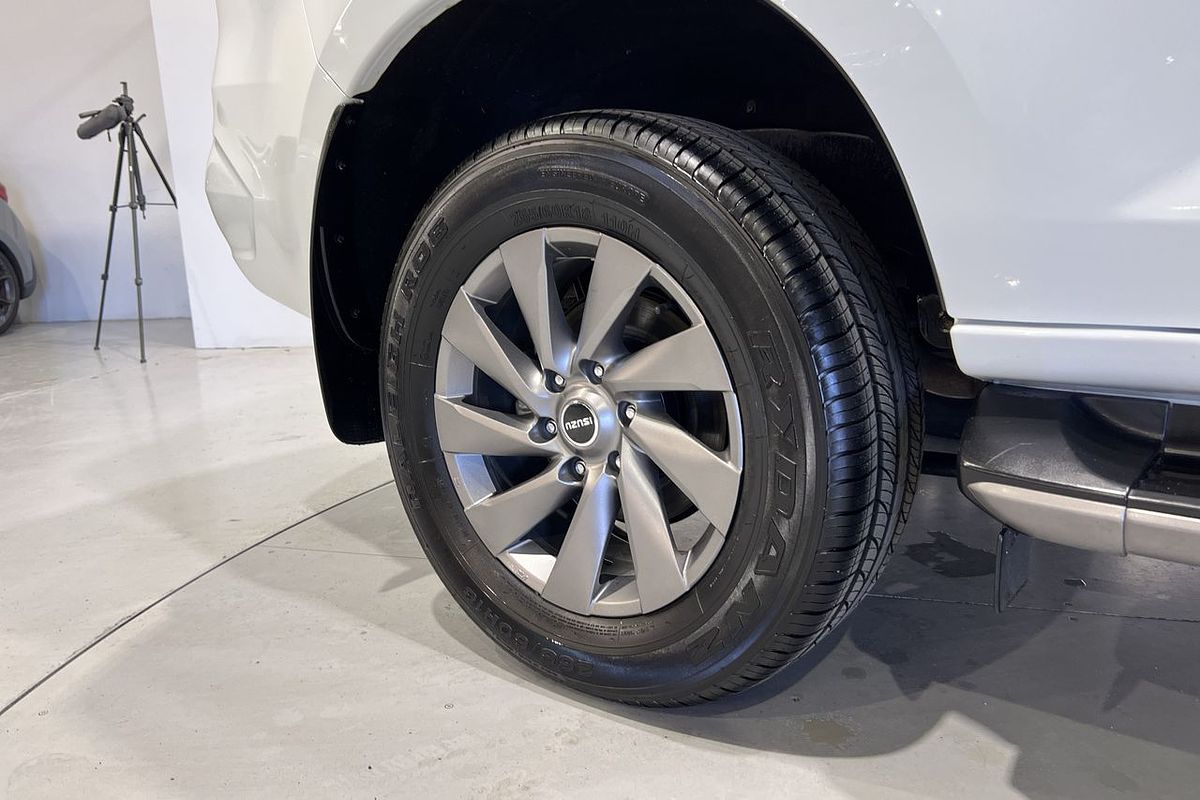 2022 Isuzu MU-X LS-U