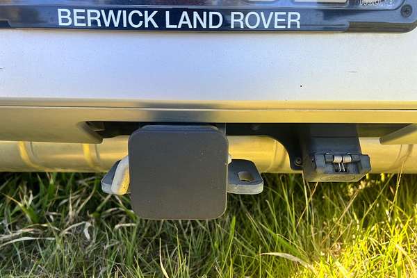 2021 Land Rover Defender 110 P300 S L663