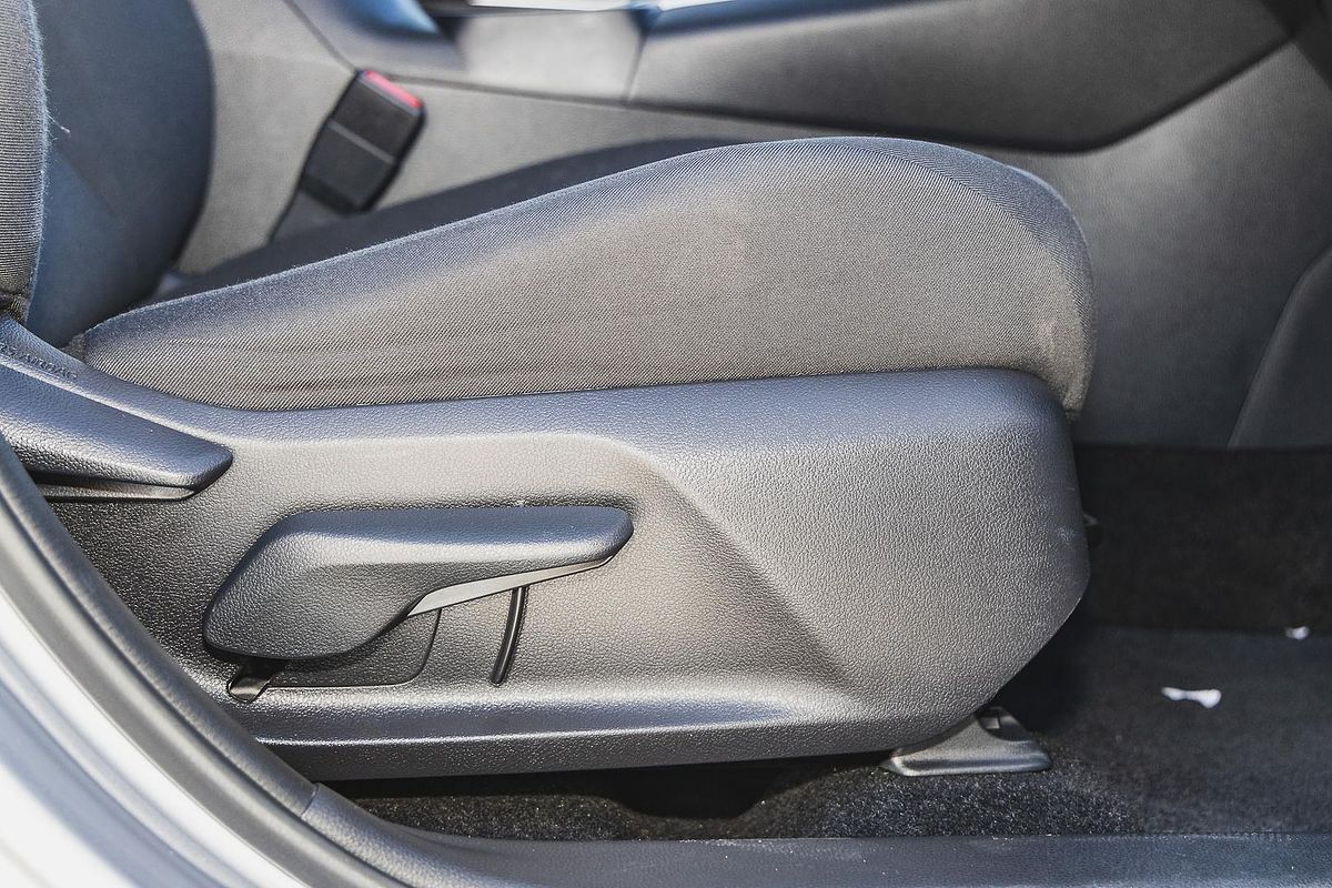 2021 Toyota RAV4 GXL AXAH54R