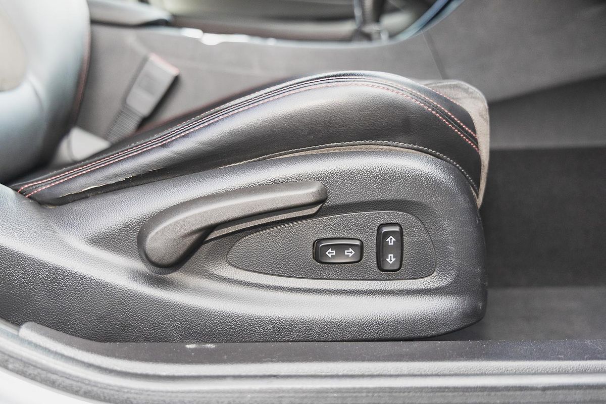 2015 Holden Ute SV6 Storm VF Rear Wheel Drive
