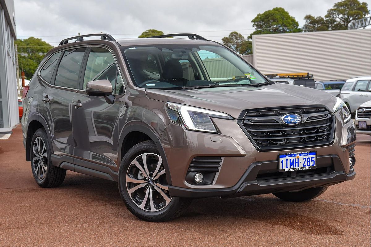 2024 Subaru Forester 2.5i Premium S5