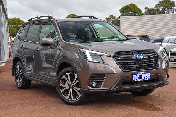 2024 Subaru Forester 2.5i Premium S5