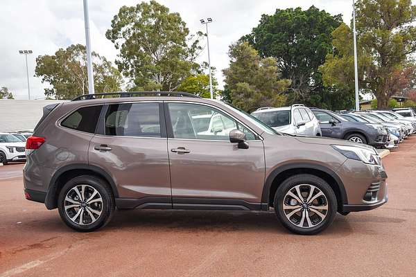 2024 Subaru Forester 2.5i Premium S5